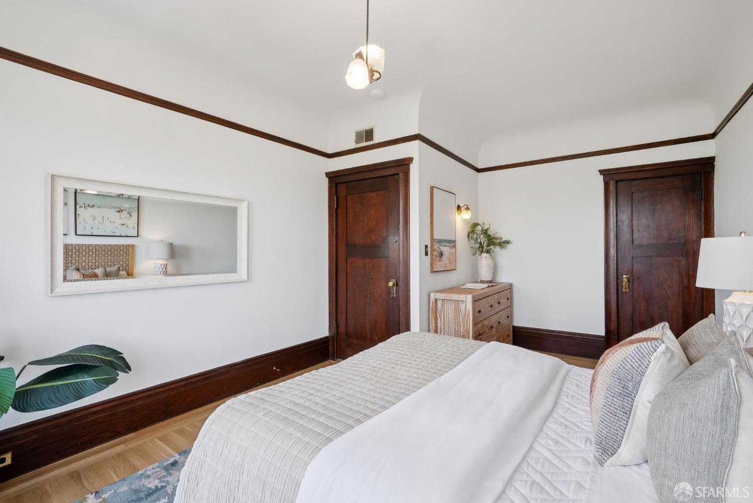 5050A-50B Walter Street