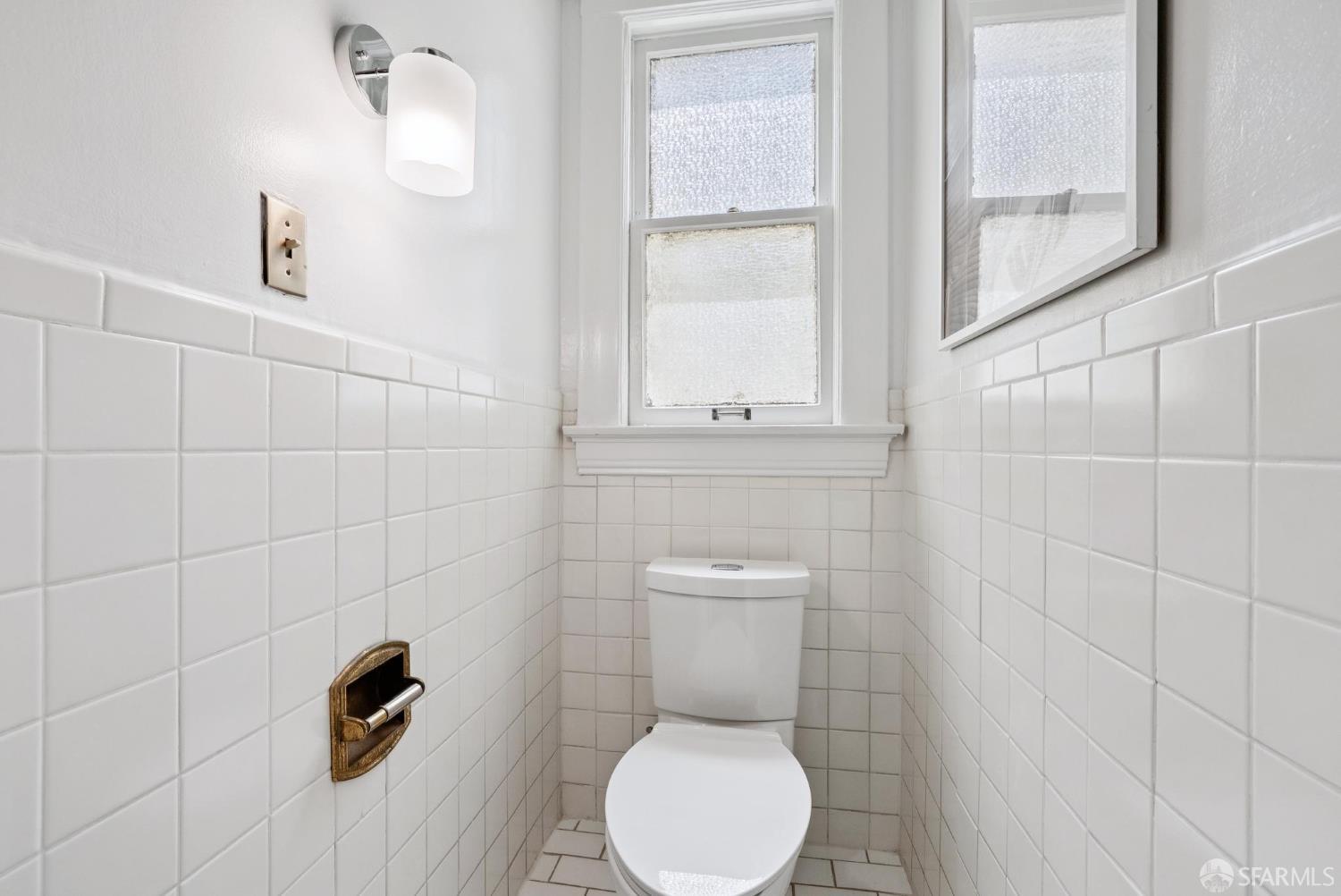 5050A-50B Walter Street
