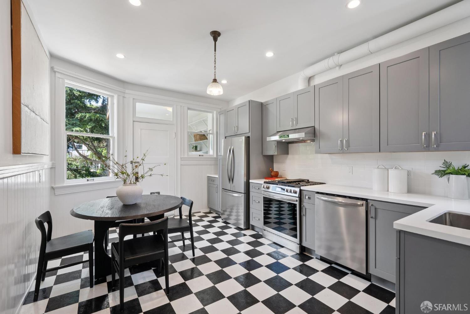 5050A-50B Walter Street