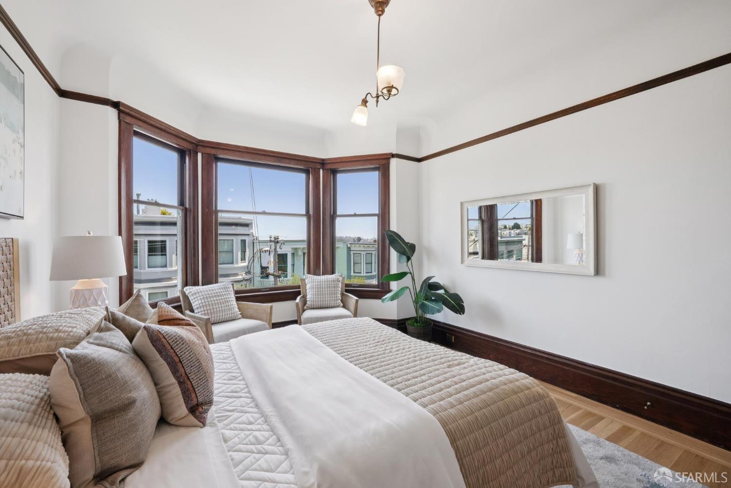 5050A-50B Walter Street