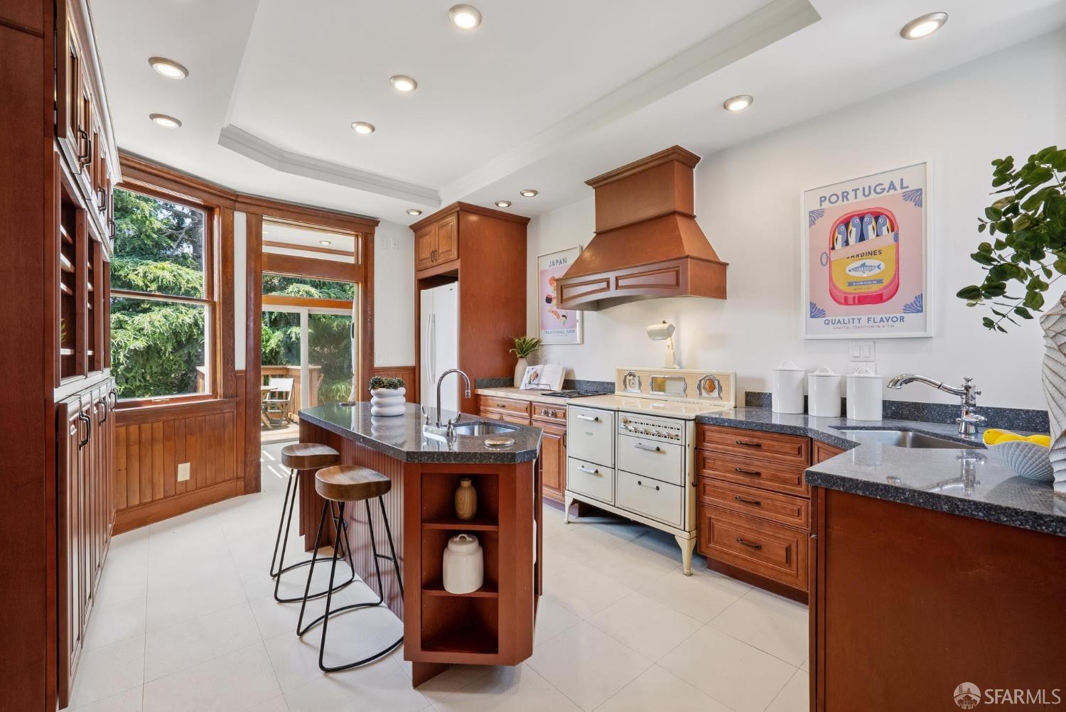 5050A-50B Walter Street