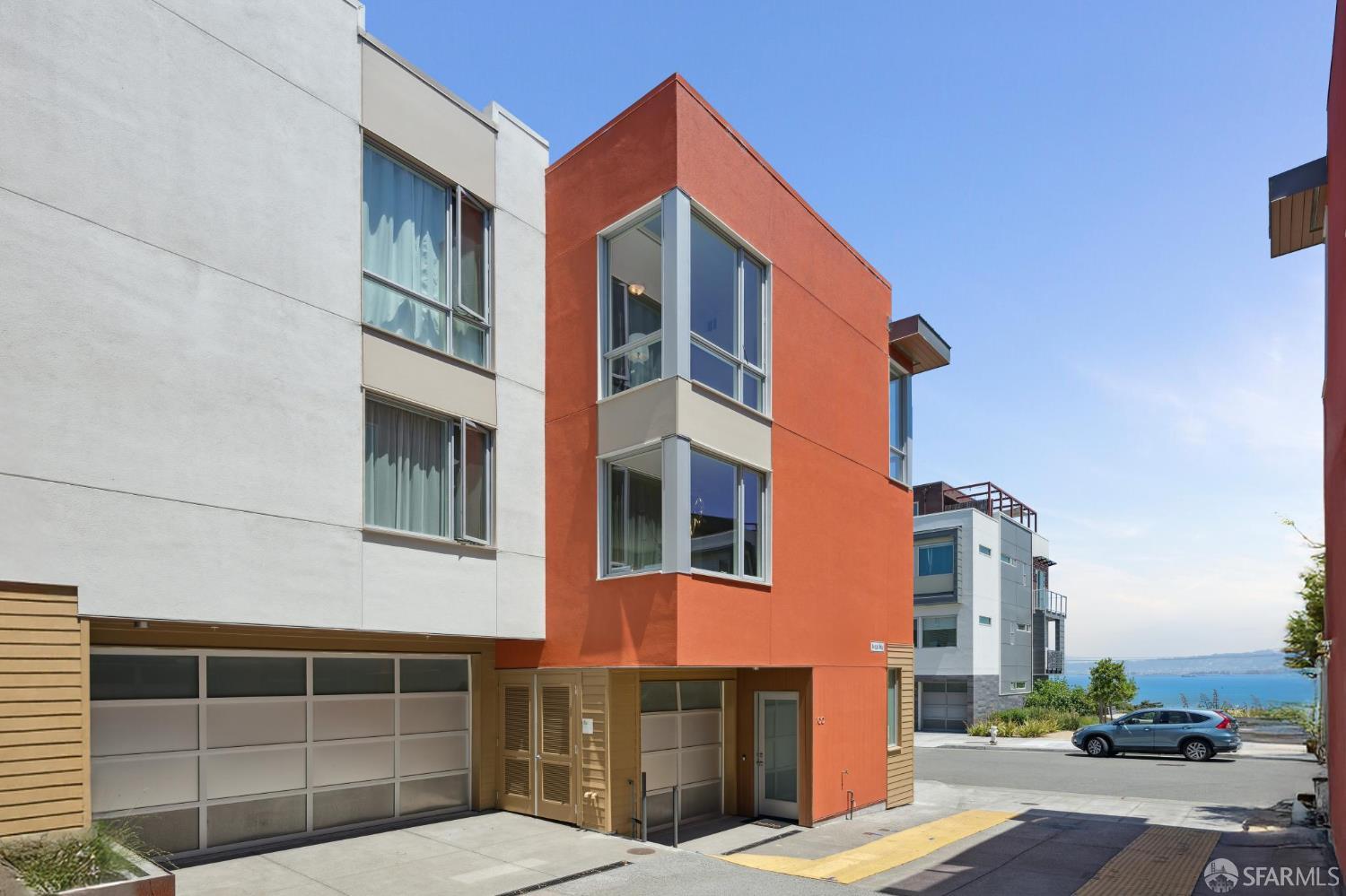 100 Avocet Way