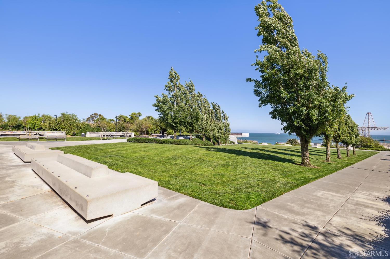100 Avocet Way