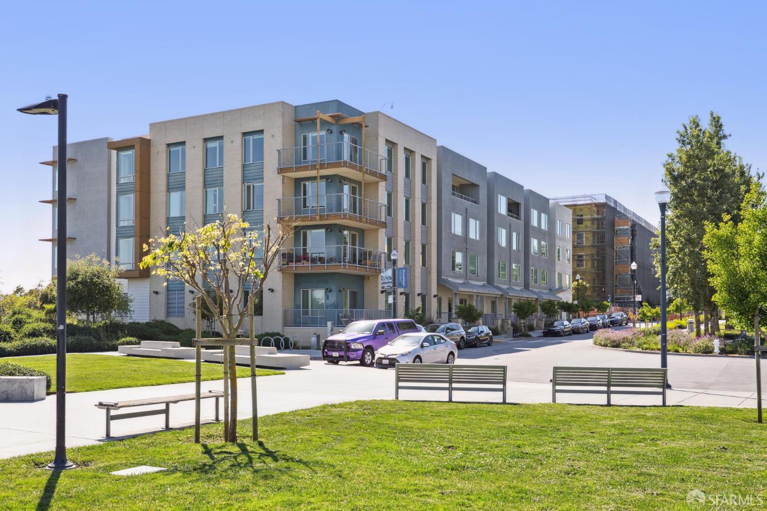100 Avocet Way