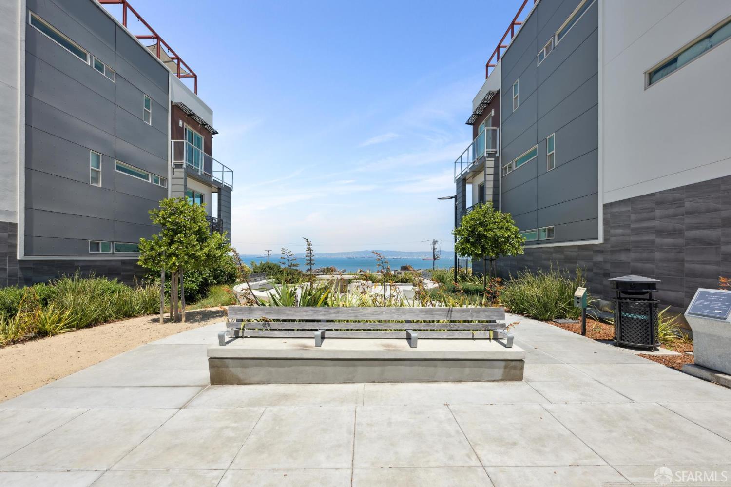 100 Avocet Way