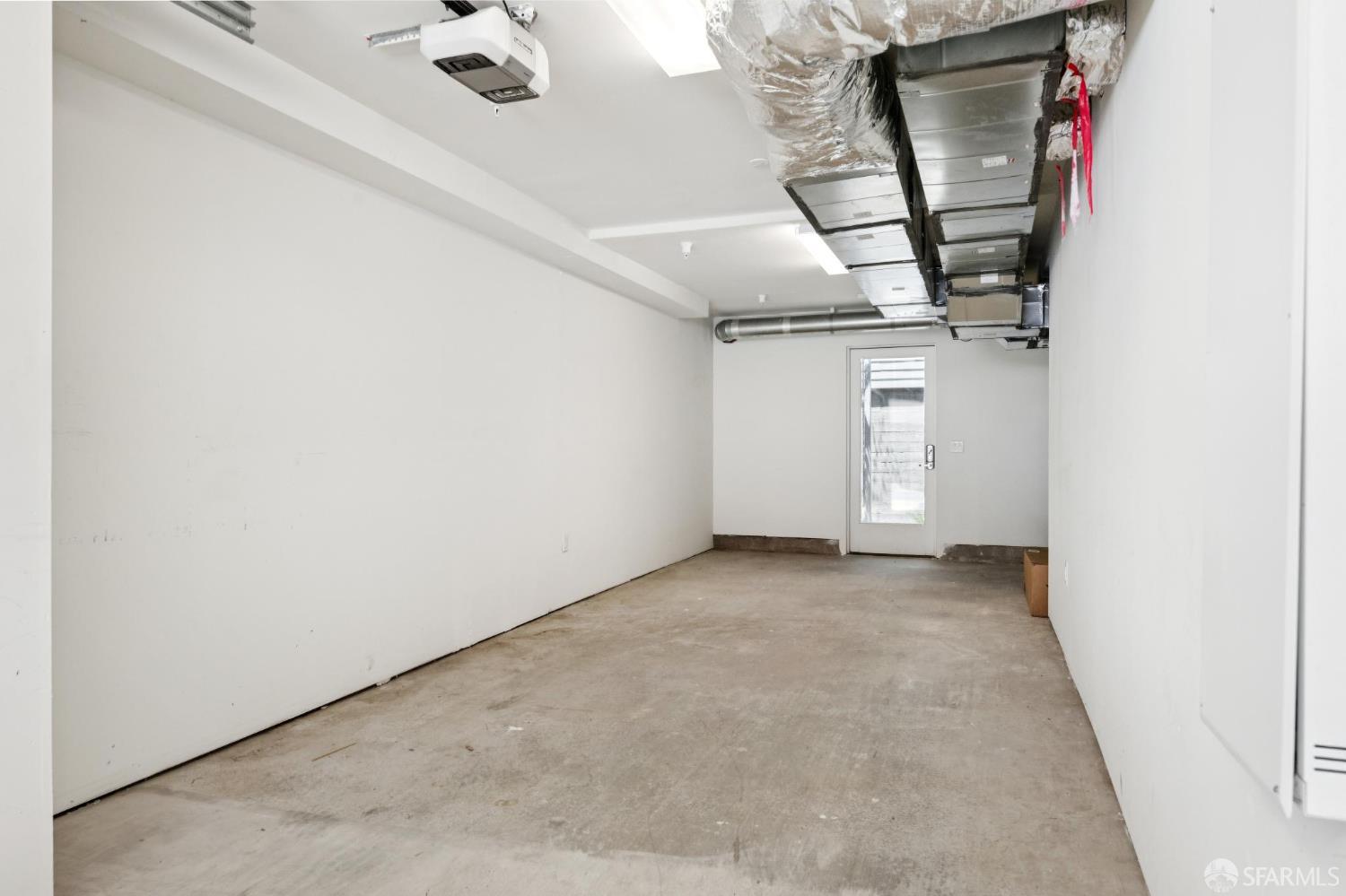 100 Avocet Way