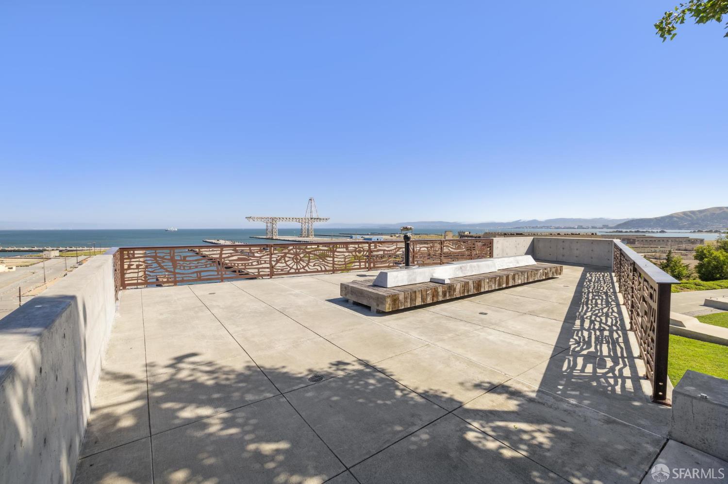 100 Avocet Way