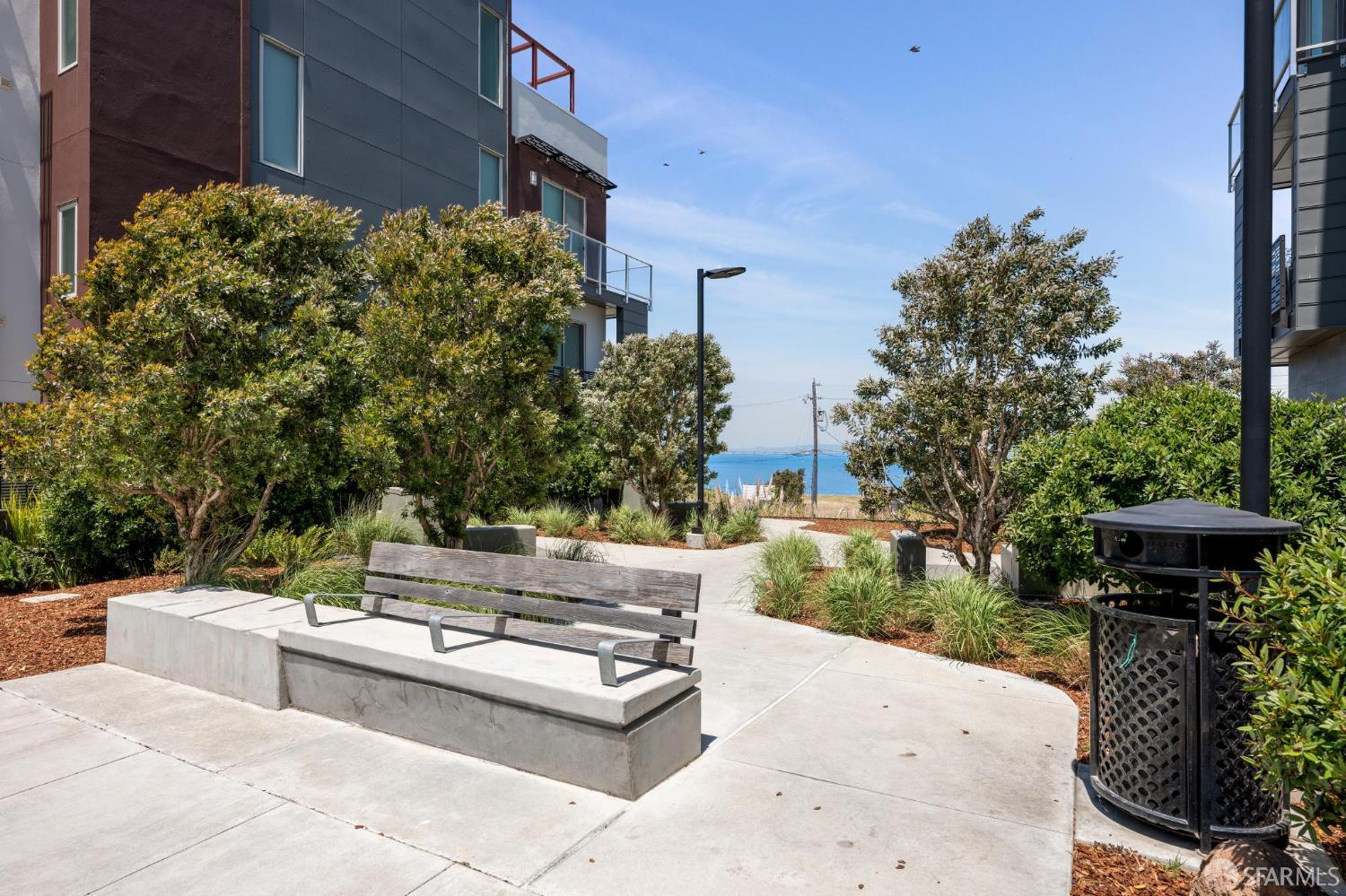 100 Avocet Way