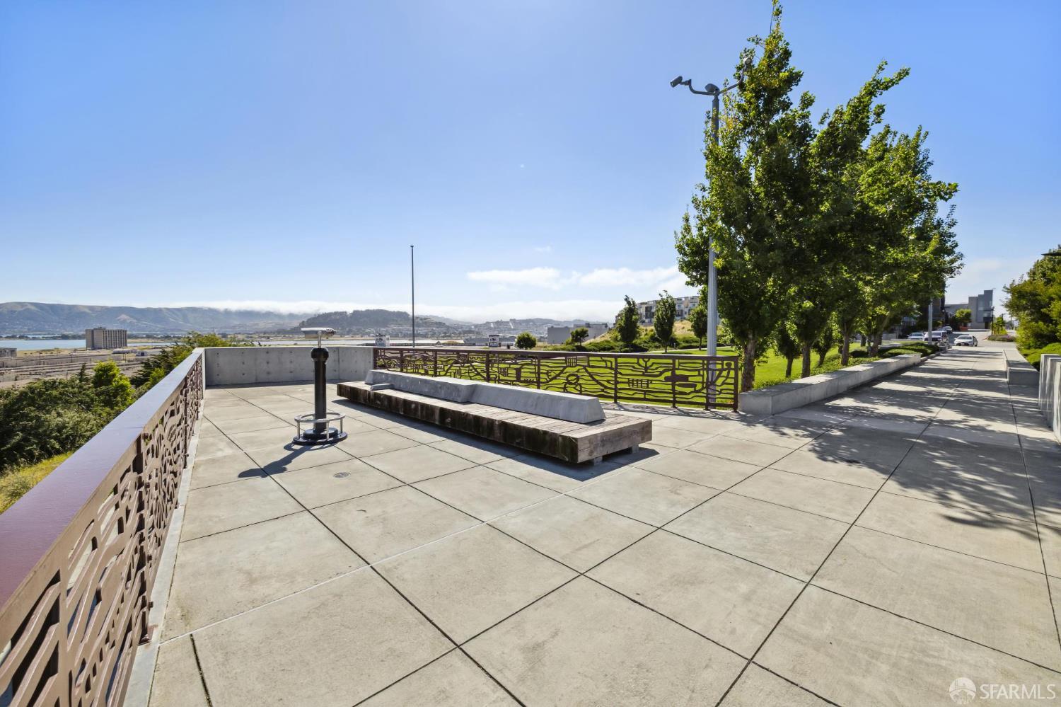 100 Avocet Way