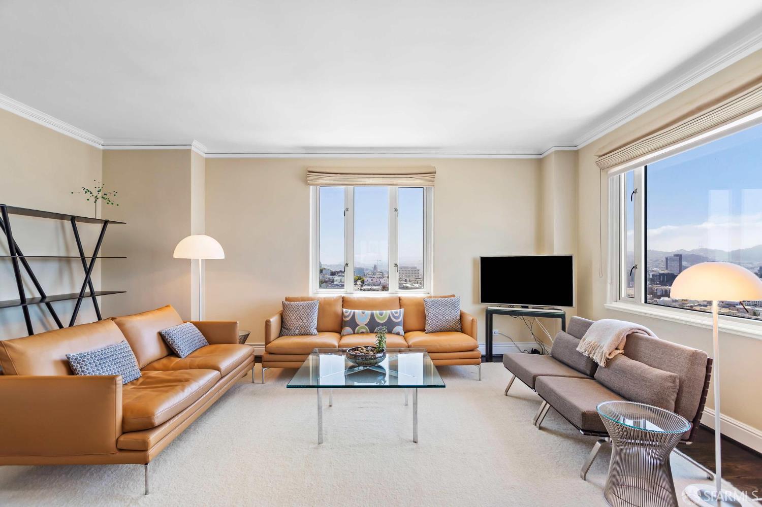 1101 Green Street # 1201