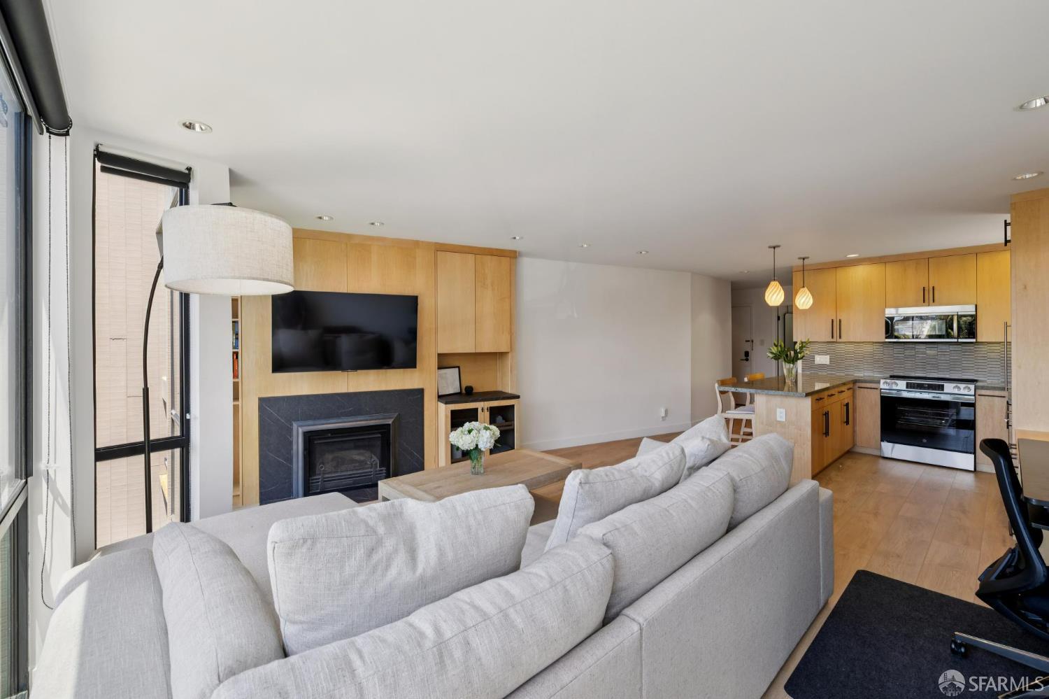 2295 Vallejo Street # 405