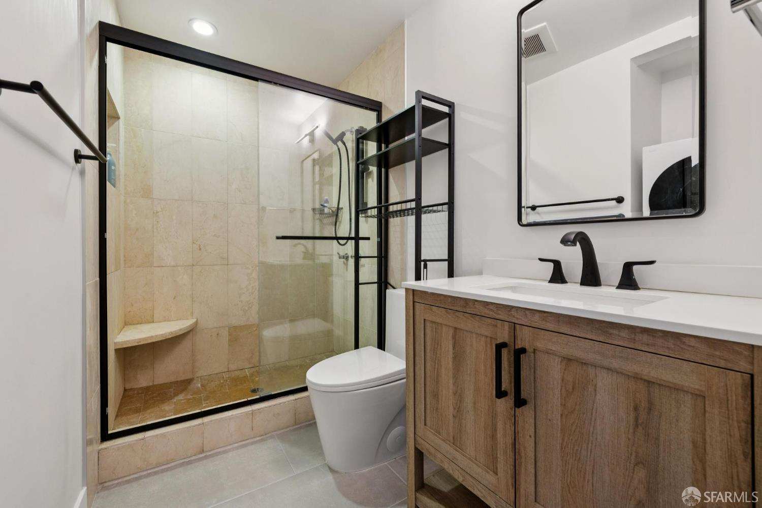2295 Vallejo Street # 405