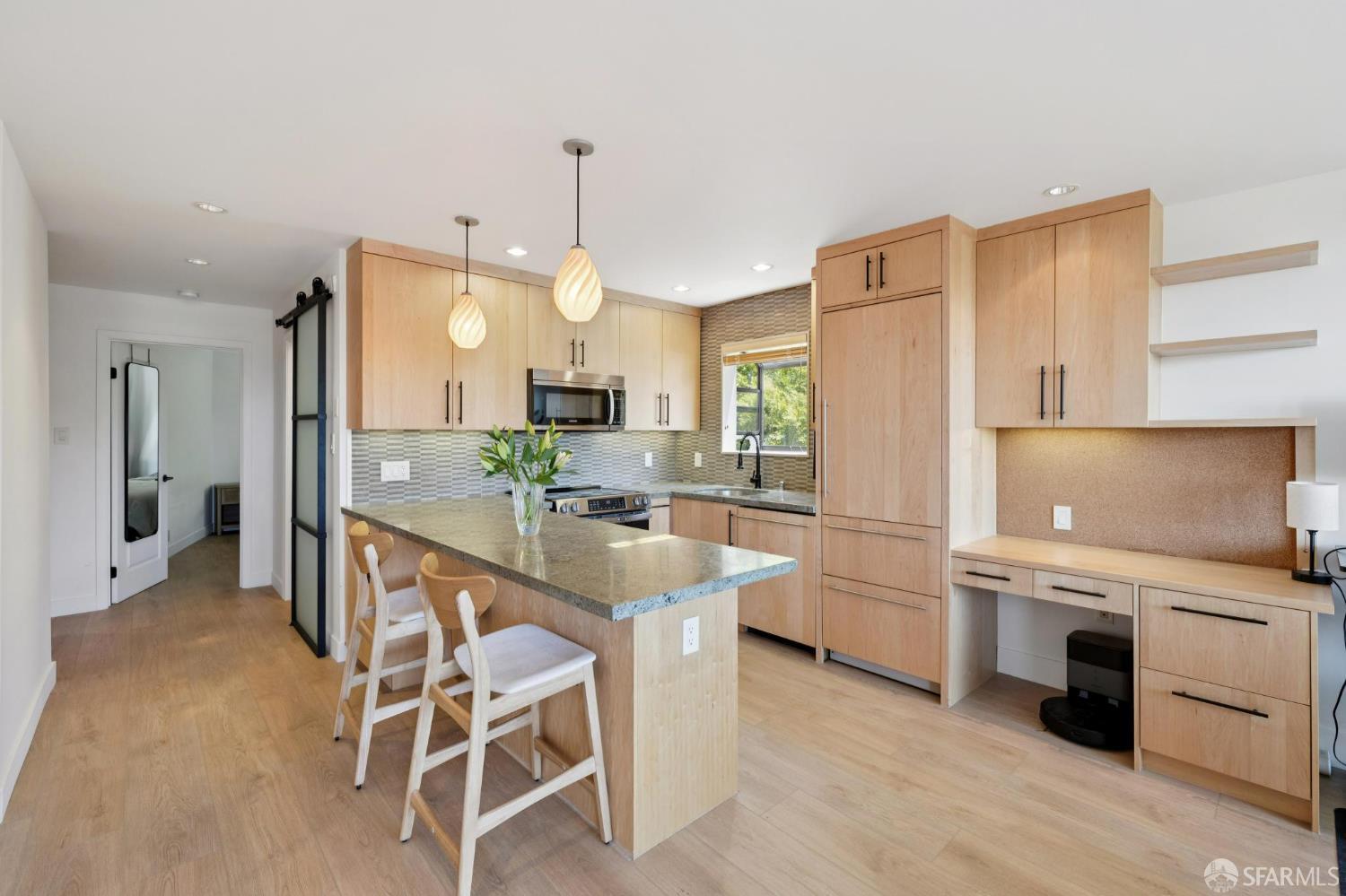 2295 Vallejo Street # 405