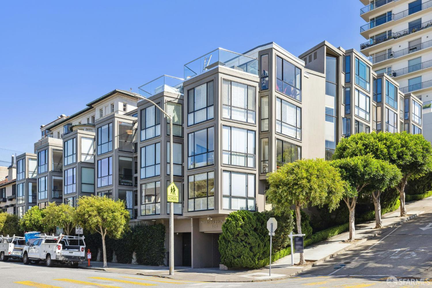 2295 Vallejo Street # 405