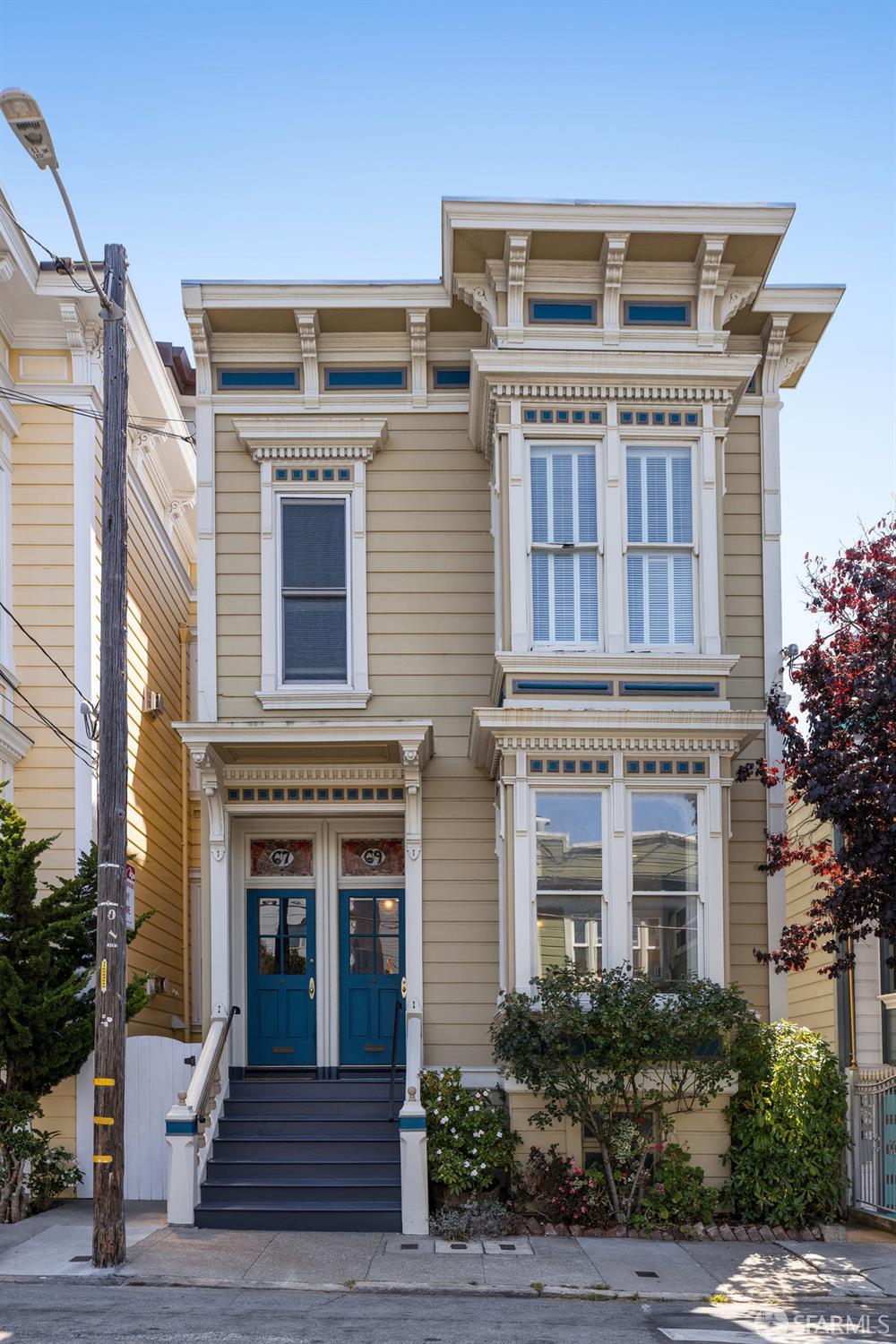 69 Pond Street