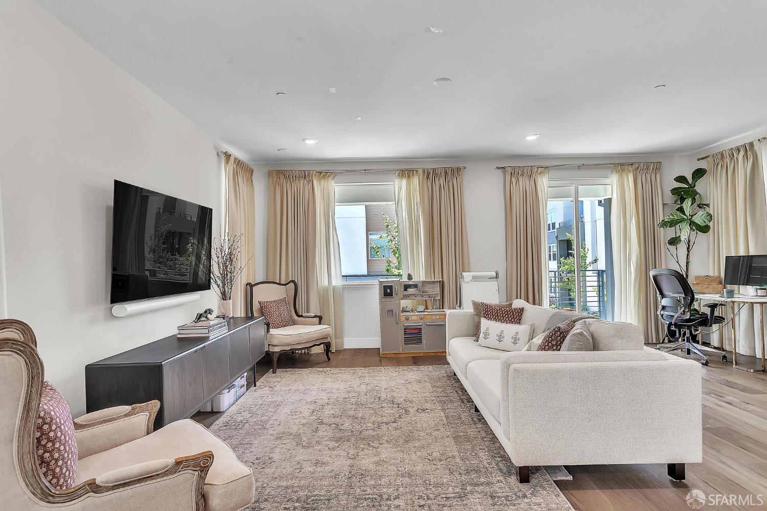 2821 San Jacinto Lane