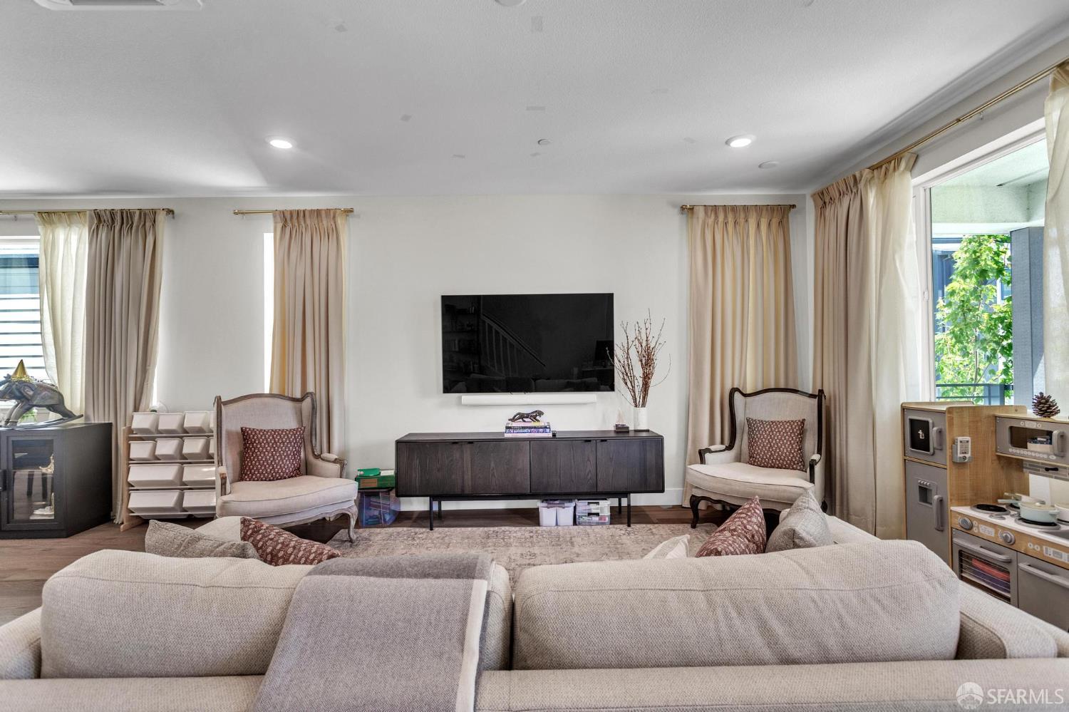 2821 San Jacinto Lane