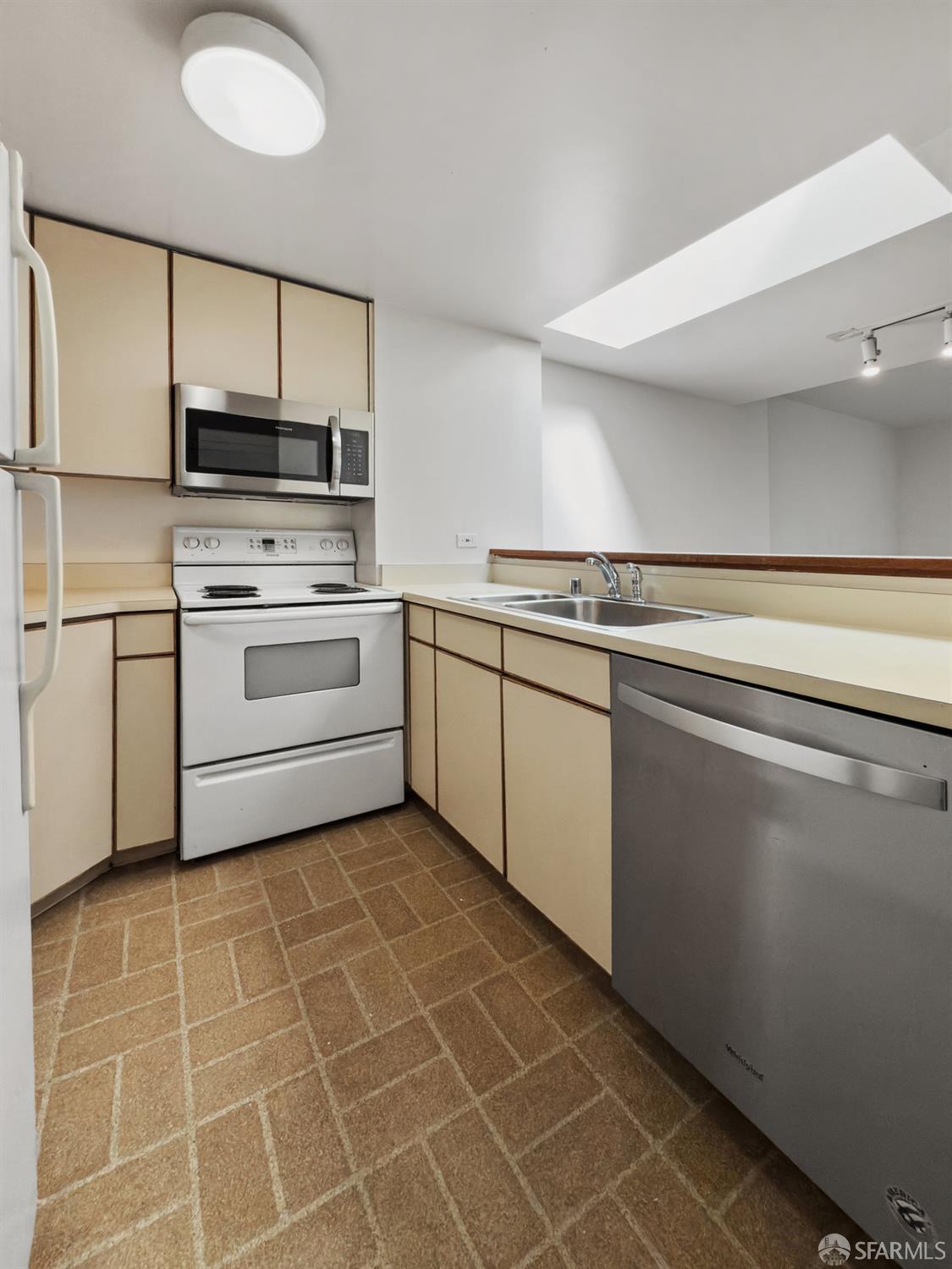 601 Van Ness Avenue # 71