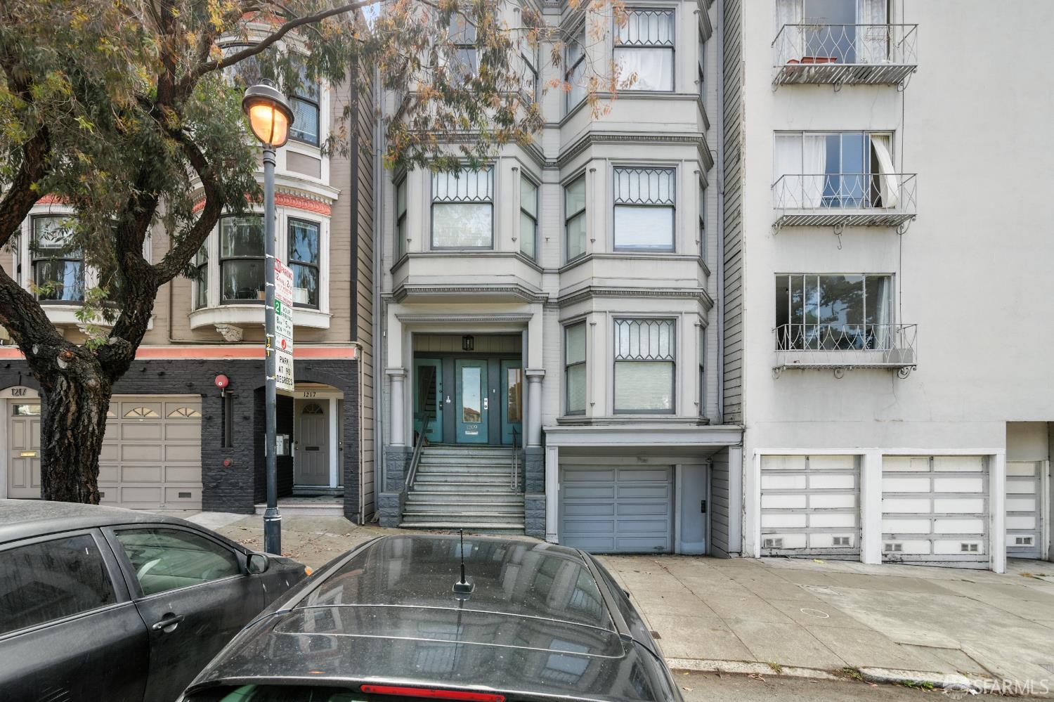 1207 Arguello Boulevard