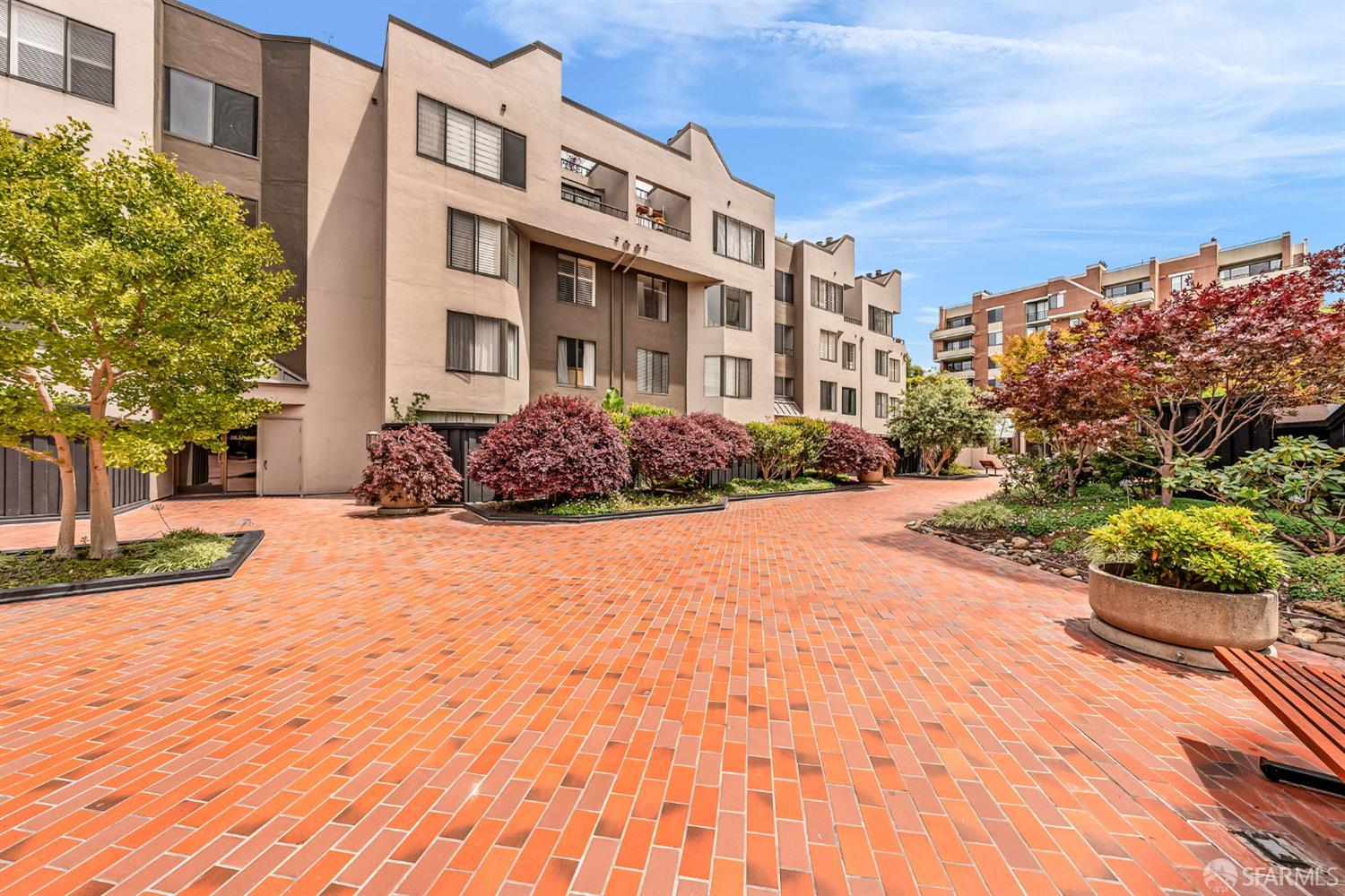 156 Lombard Street # 14