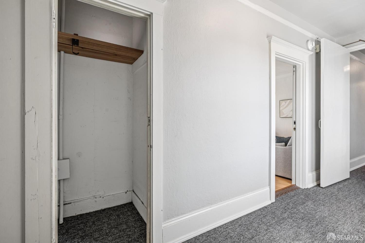 2415 Van Ness Avenue # 504