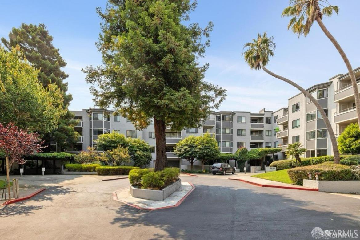 360 Guerrero Street # 415