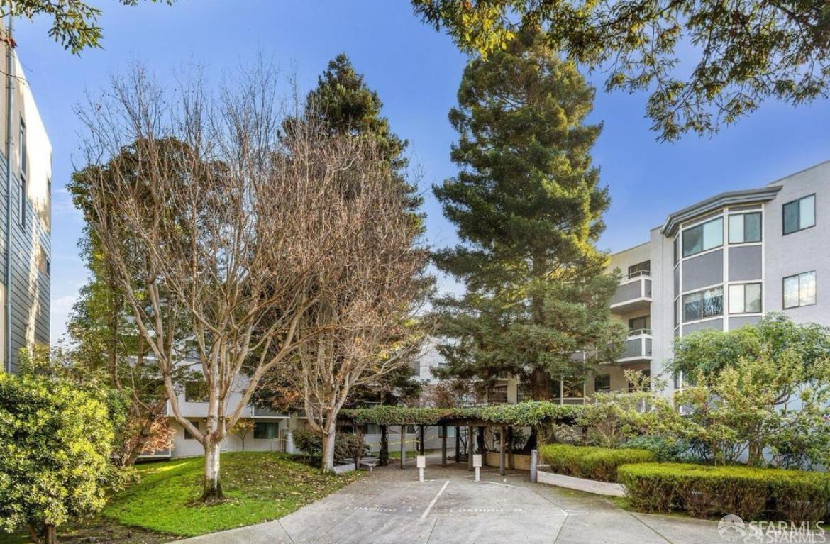 360 Guerrero Street # 415