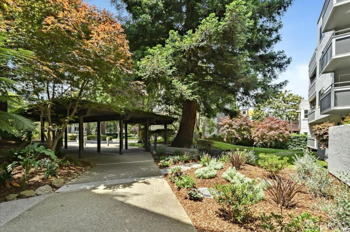 360 Guerrero Street # 415