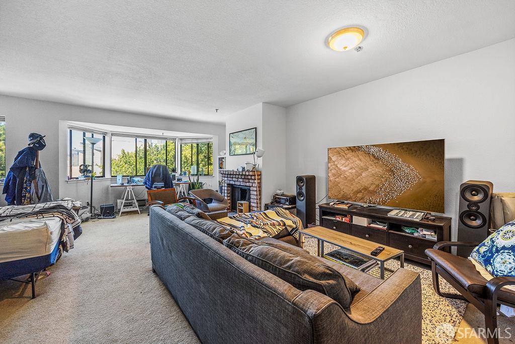 360 Guerrero Street # 415