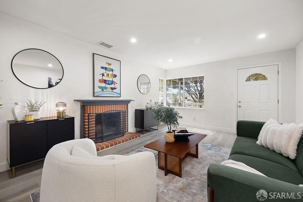 688 Garside Court