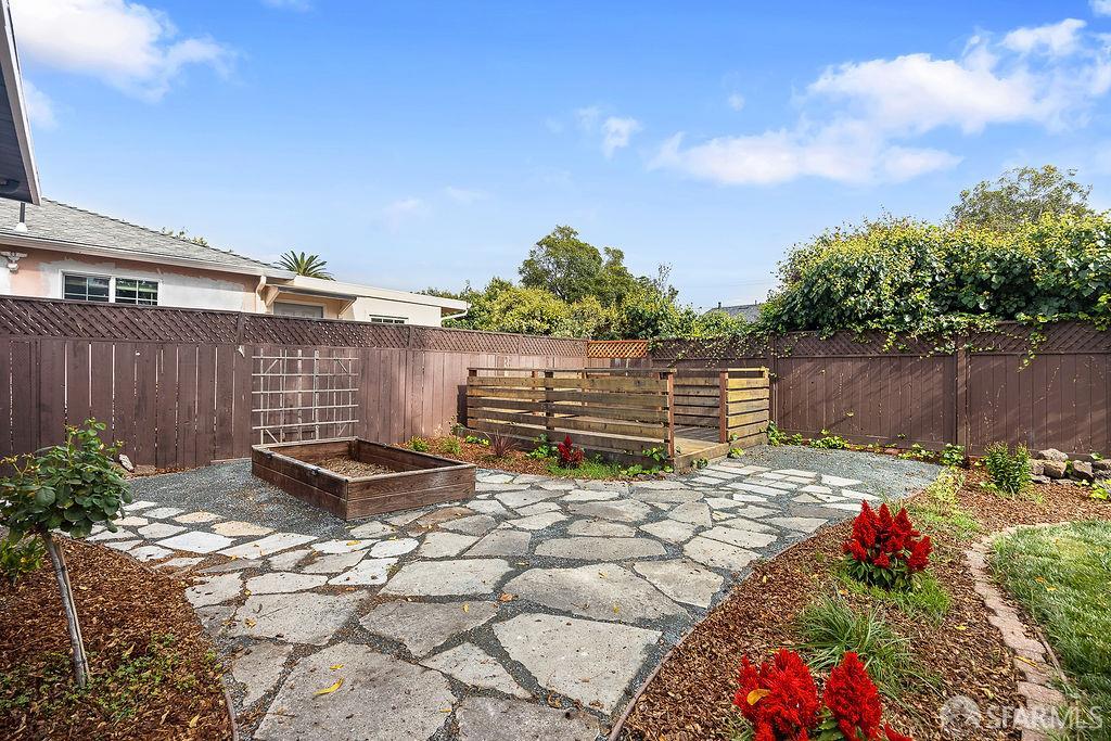 688 Garside Court