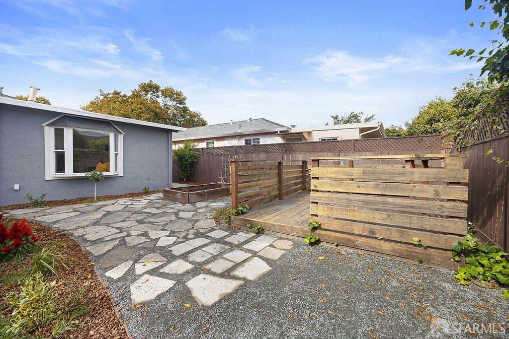 688 Garside Court
