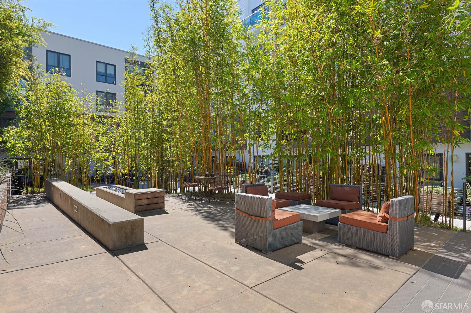 2101 Bryant Street # 306