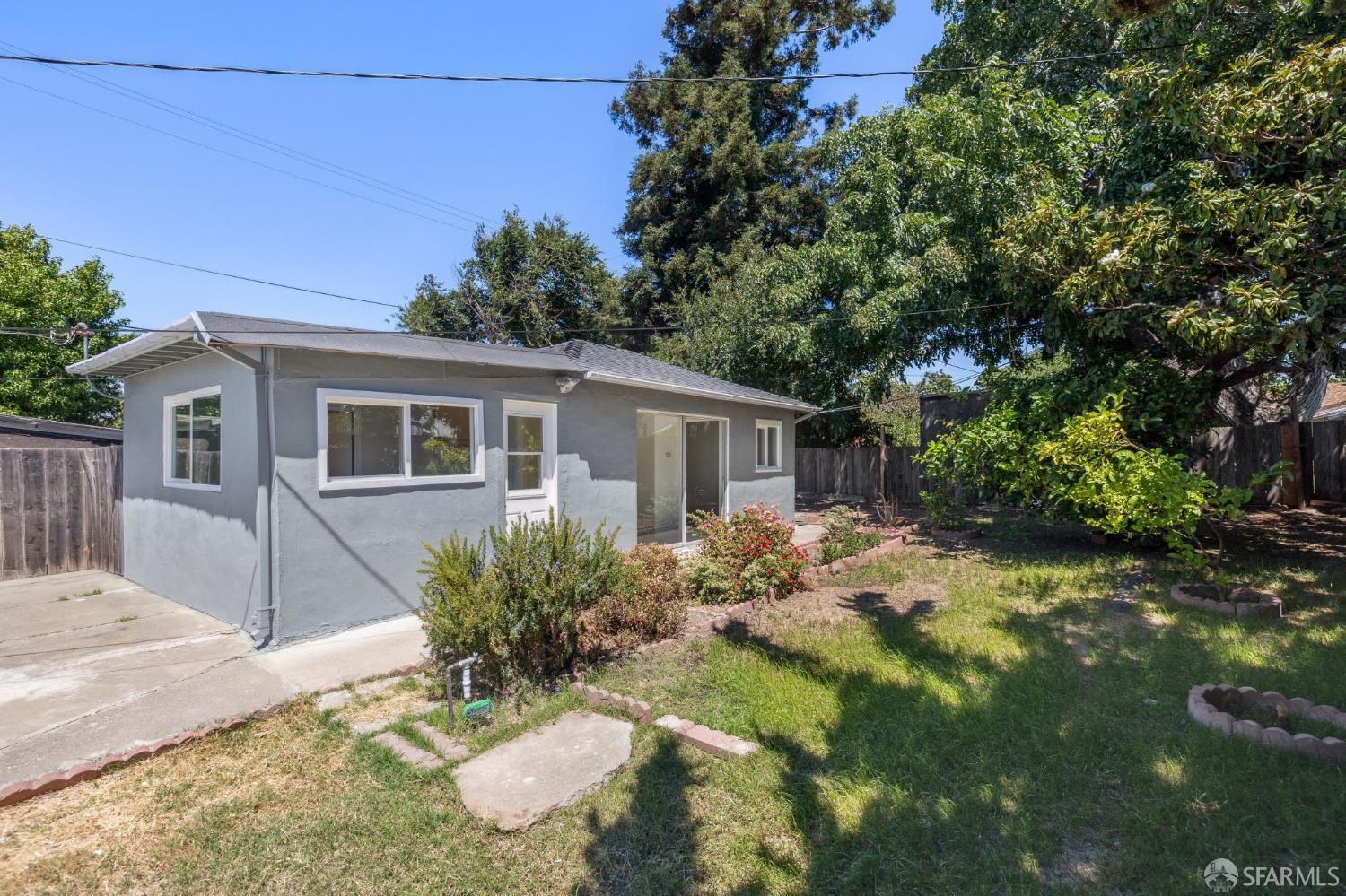 941 Norton Street