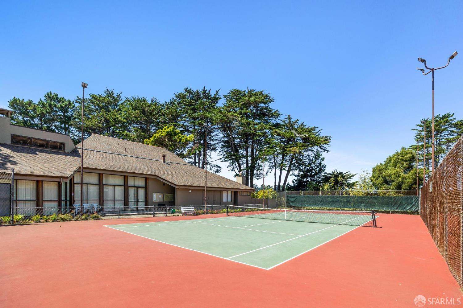 208 N Lake Merced Hills # 1E
