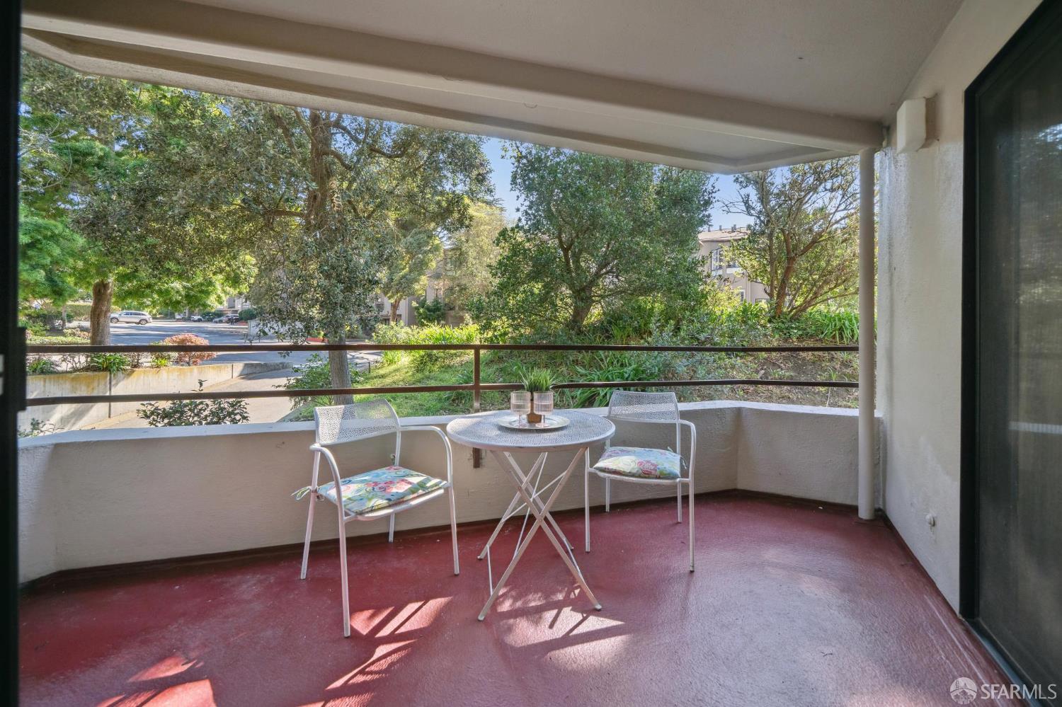 208 N Lake Merced Hills # 1E
