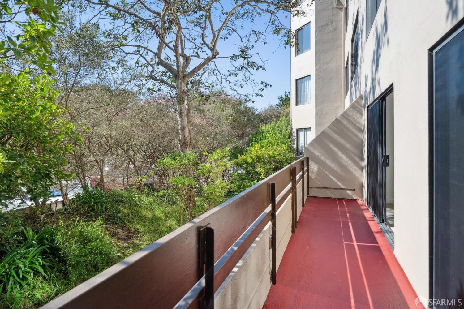 208 N Lake Merced Hills # 1E