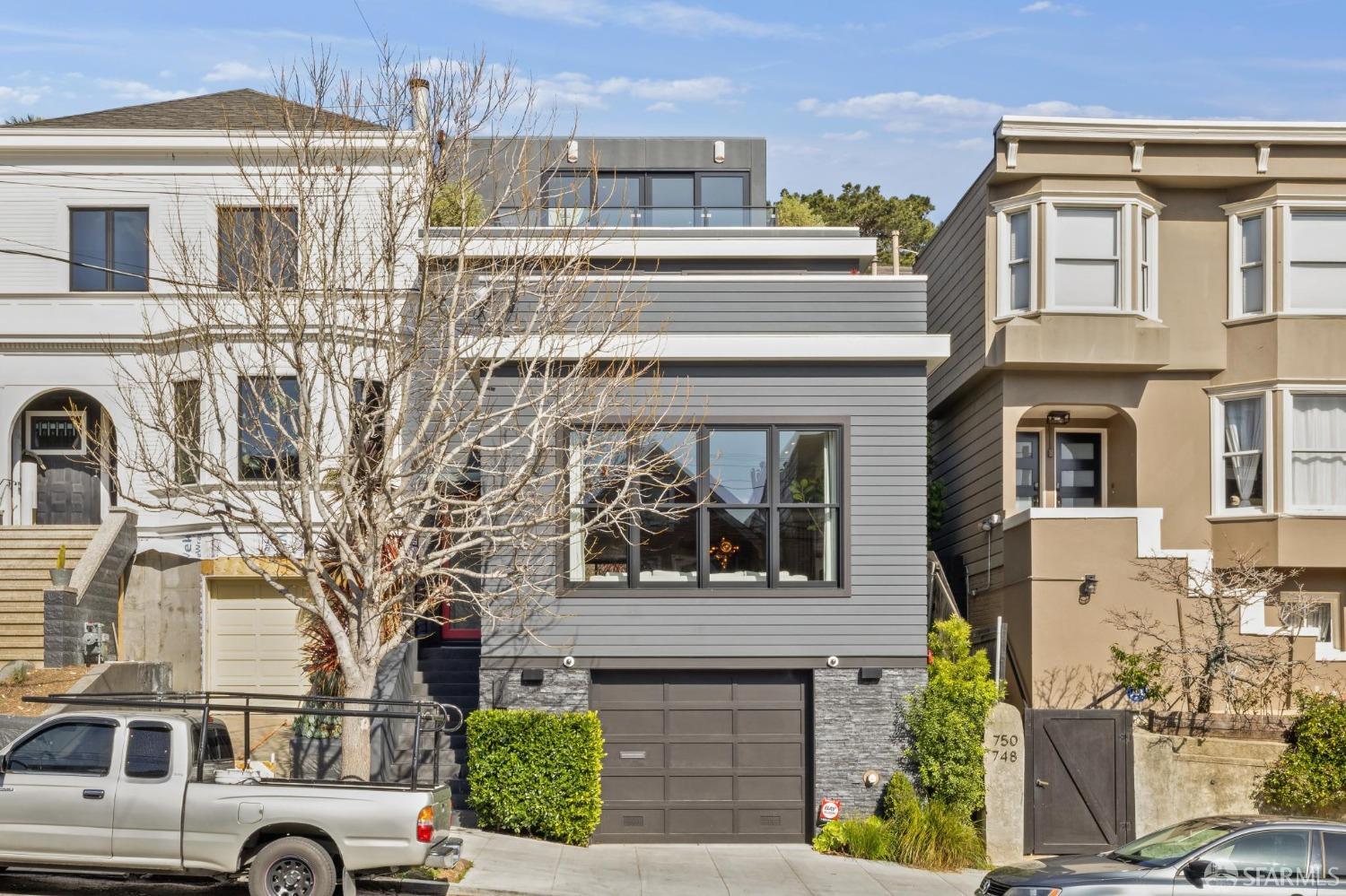 752 Elizabeth Street