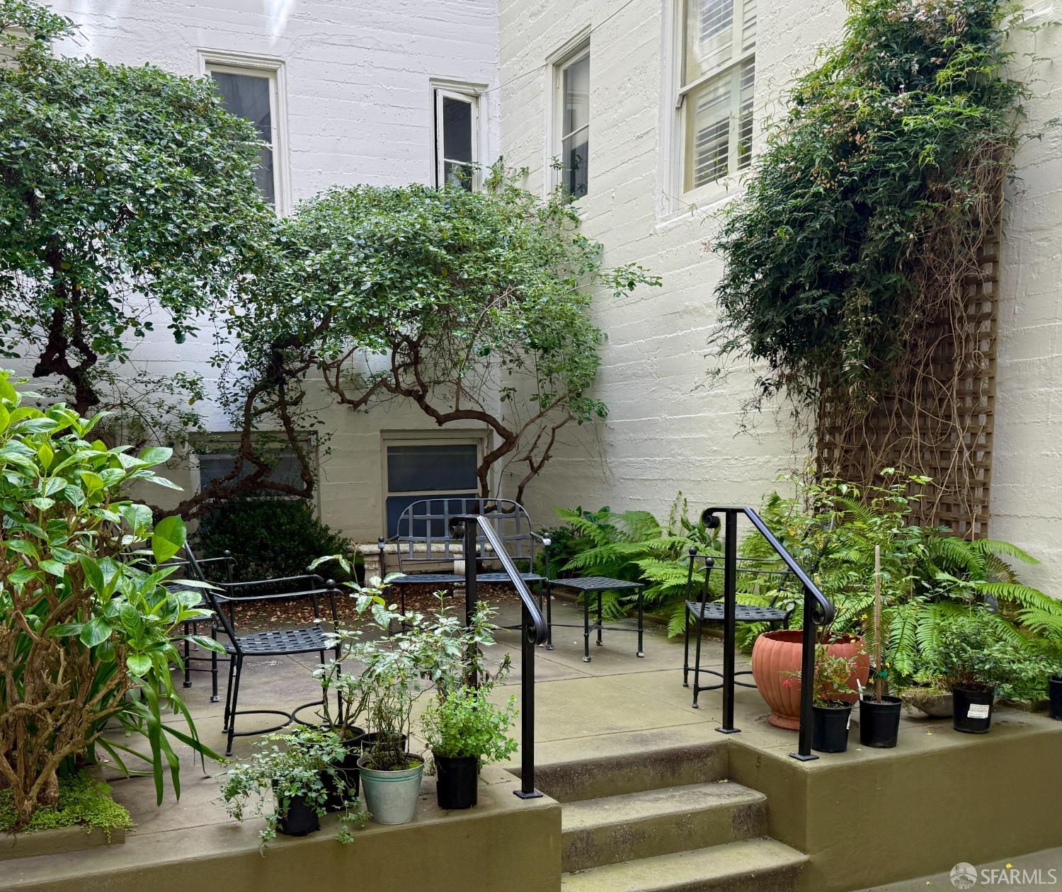 2111 Hyde Street # 505