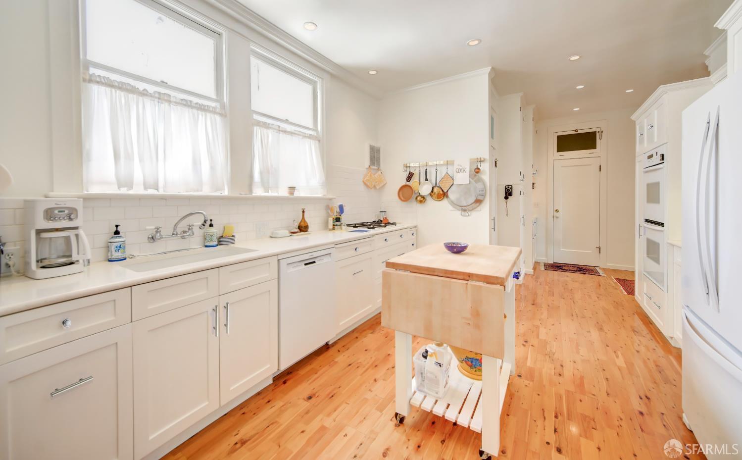 2111 Hyde Street # 505