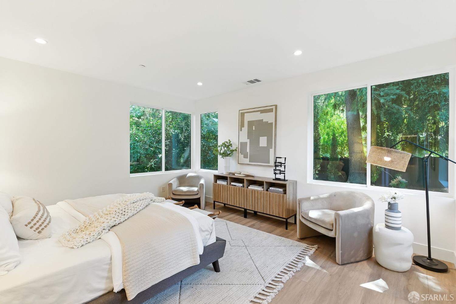 2559 Romley Lane