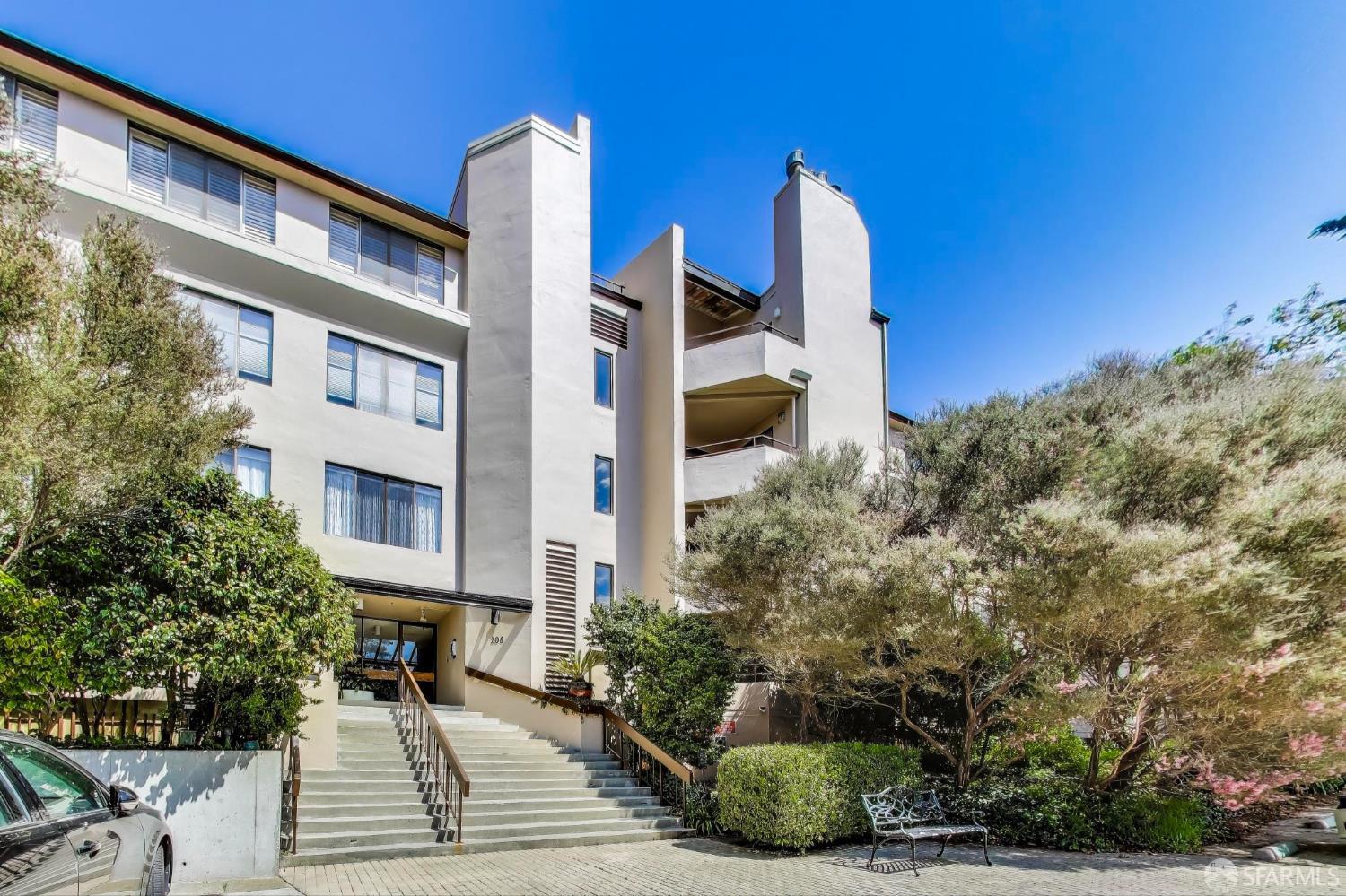 208 N Lake Merced Hills # A