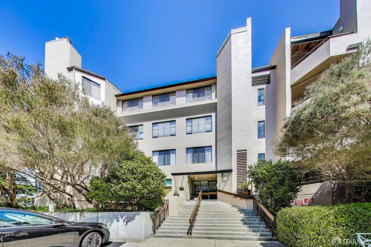208 N Lake Merced Hills # A