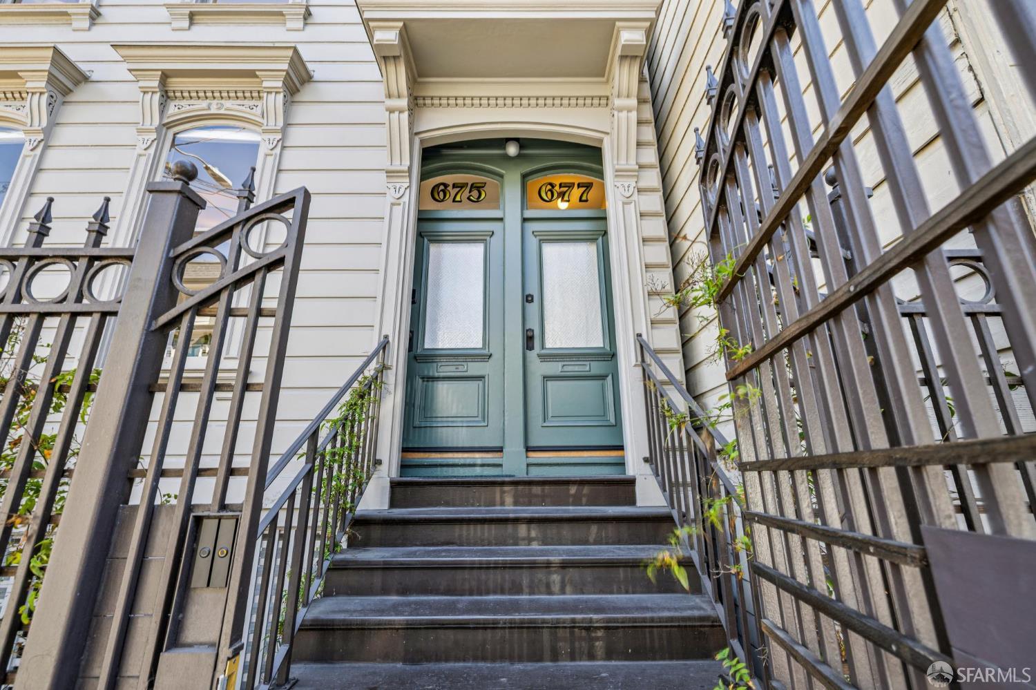 675-677 Ivy Street
