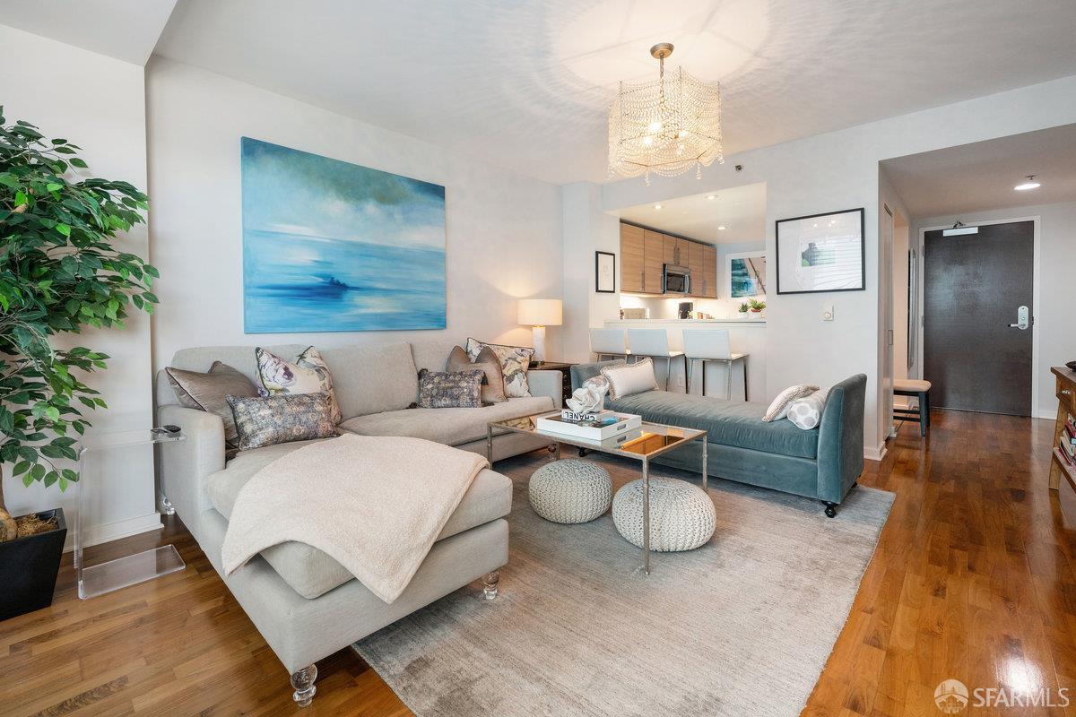 555 4th Street # 735
