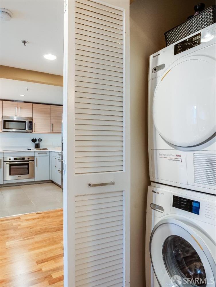 555 4th Street # 735