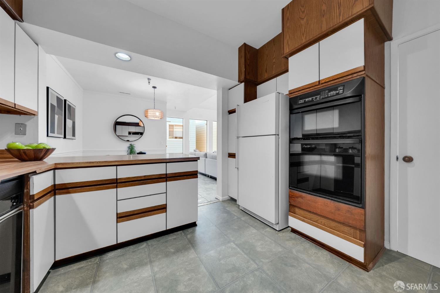 35 Moulton Street # 2