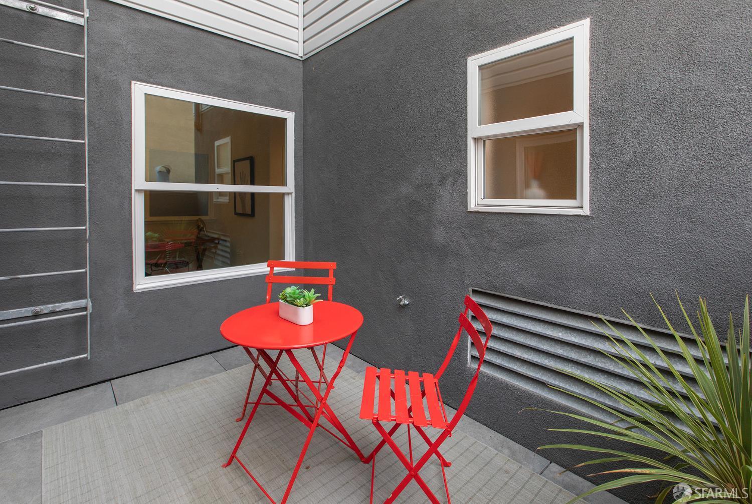 133 Lexington Street # 1