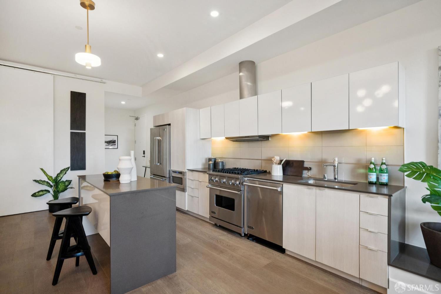 35 Dolores Street # 306
