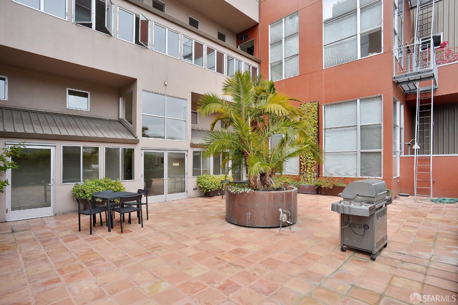 1800 Bryant Street # 101